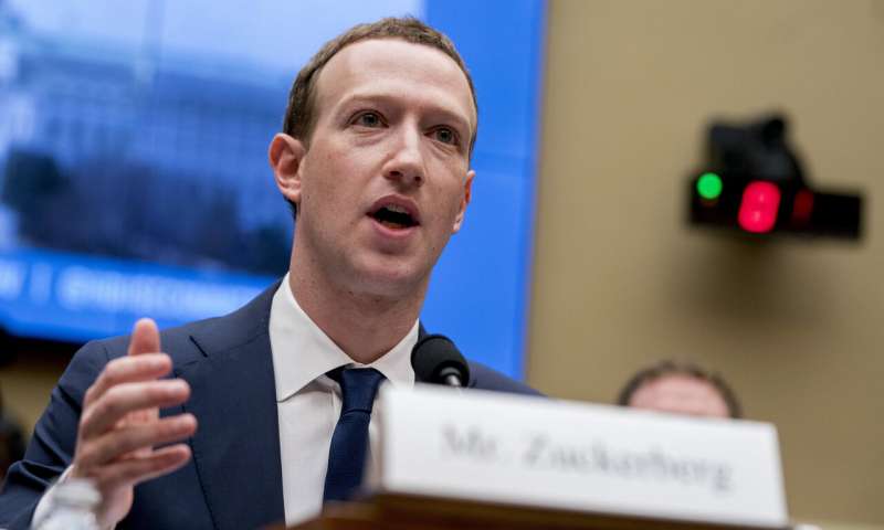 Le PDG de Facebook rend visite aux législateurs alors que la technologie est sous pression