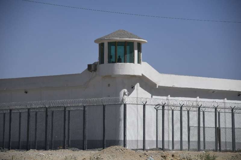 Des groupes de défense des droits estiment qu'au moins un million de personnes sont incarcérées dans des camps au Xinjiang
