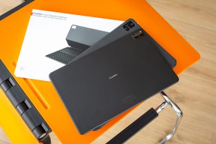 M-Pencil et clavier magnétique intelligent de Huawei