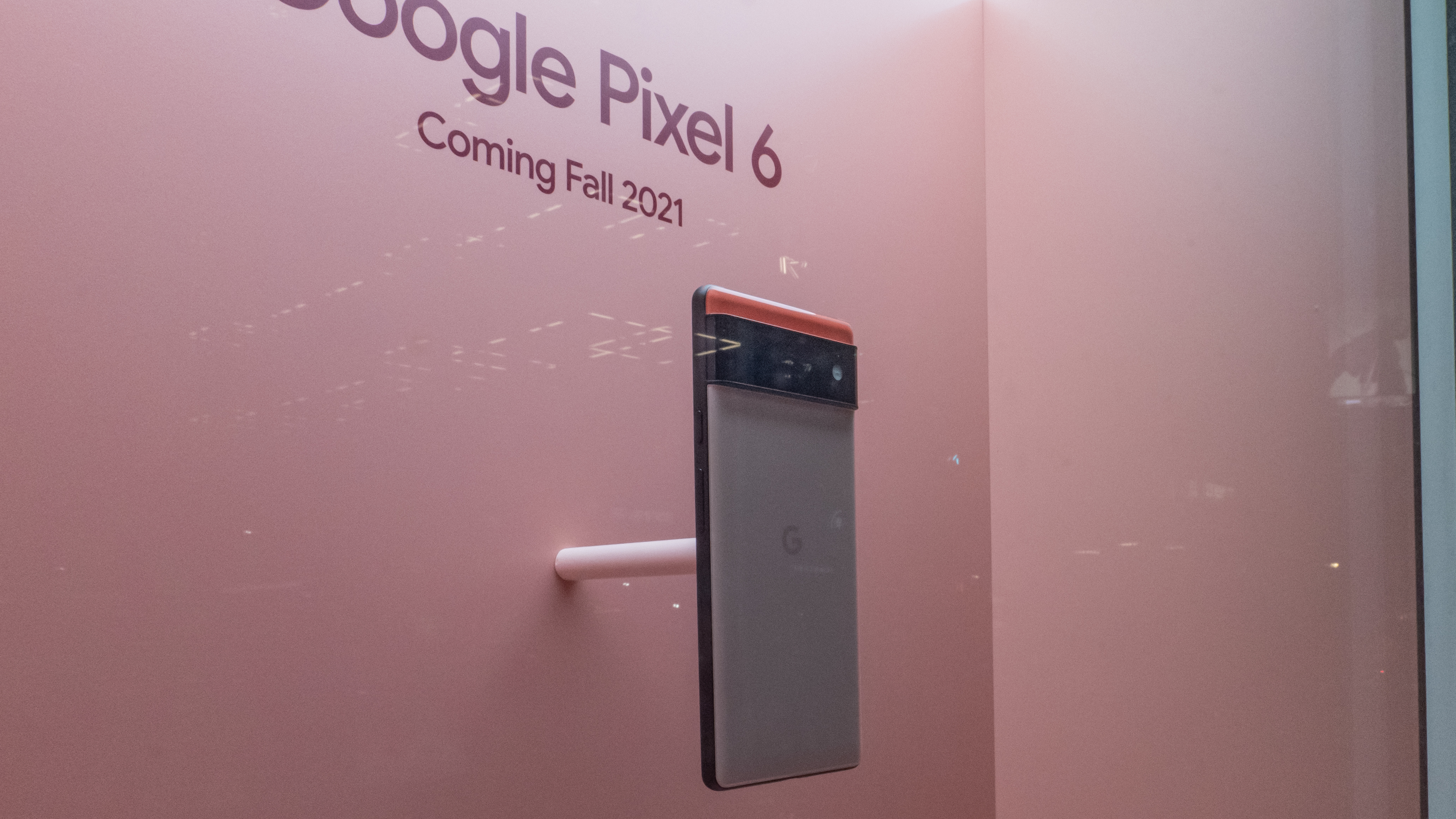 Téléphones Google Pixel 6 sur l'écran
