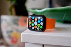 Attrapez l'Apple Watch SE pour seulement 209,99 £