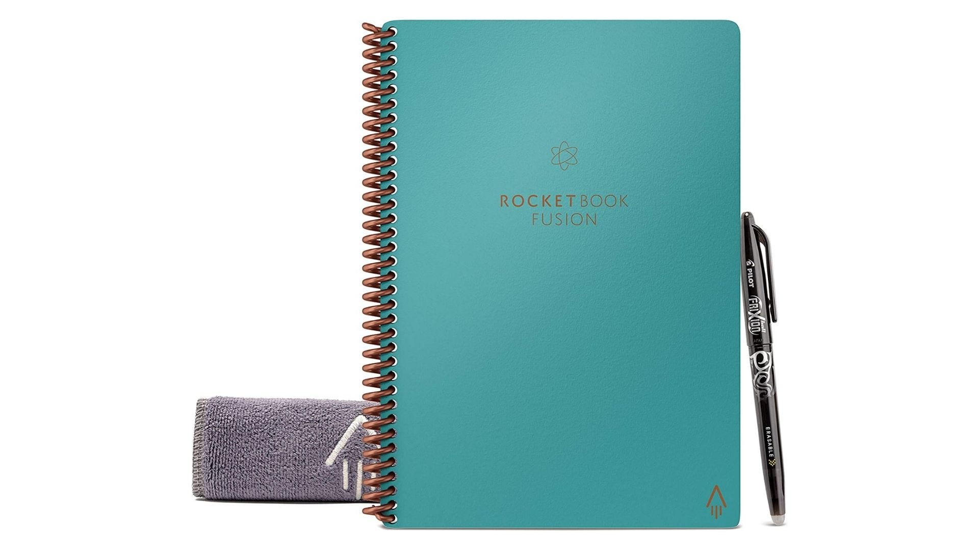 Carnet de notes réutilisable Rocketbook Fusion Smart en couleur sarcelle, avec stylo pilot frixion et chiffon réutilisable.